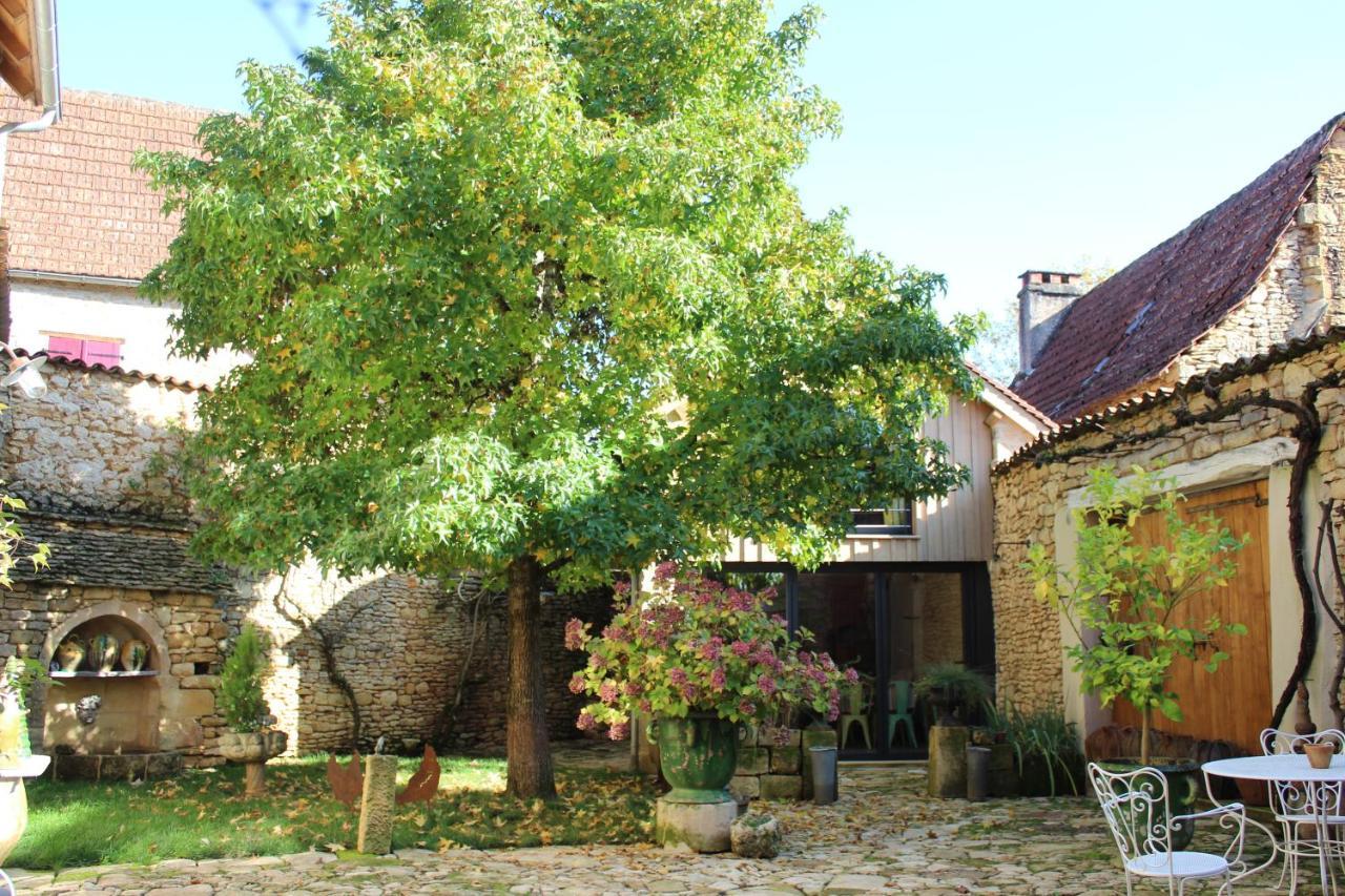 Le Clos Des Songes Saint-Leon-sur-Vezere Exterior photo