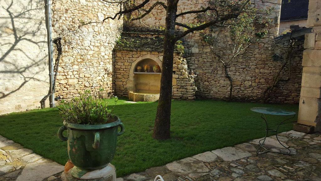 Le Clos Des Songes Saint-Leon-sur-Vezere Exterior photo